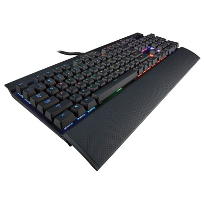 Corsair Gaming K70 RGB LED Mechanical Gaming Keyboard - Cherry MX Brown - Layout ITA